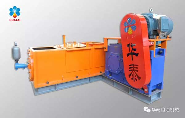 palm-oil-pressing.jpg